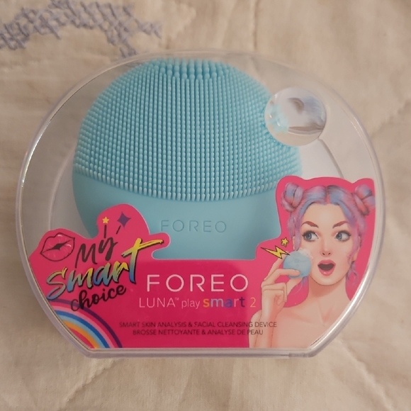 FOREO Other - FOREO Luna Play Smart 2 in Aqua Blue